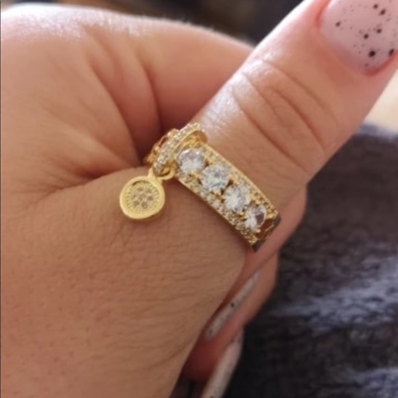 New Yellow Gold Plated Diamond Beautiful Ring 💍 - Picture 3 of 6